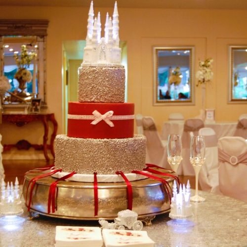 wedding-cake-dramatic-cool